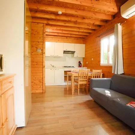 Et Labeille 2 étoiles - Piscine Chalet Bézenac